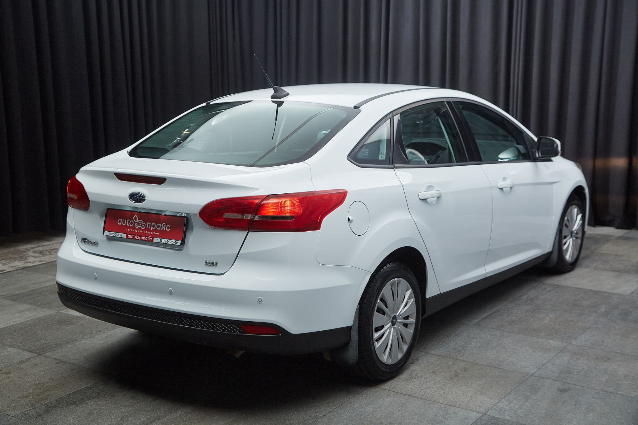 Ford Focus - 4